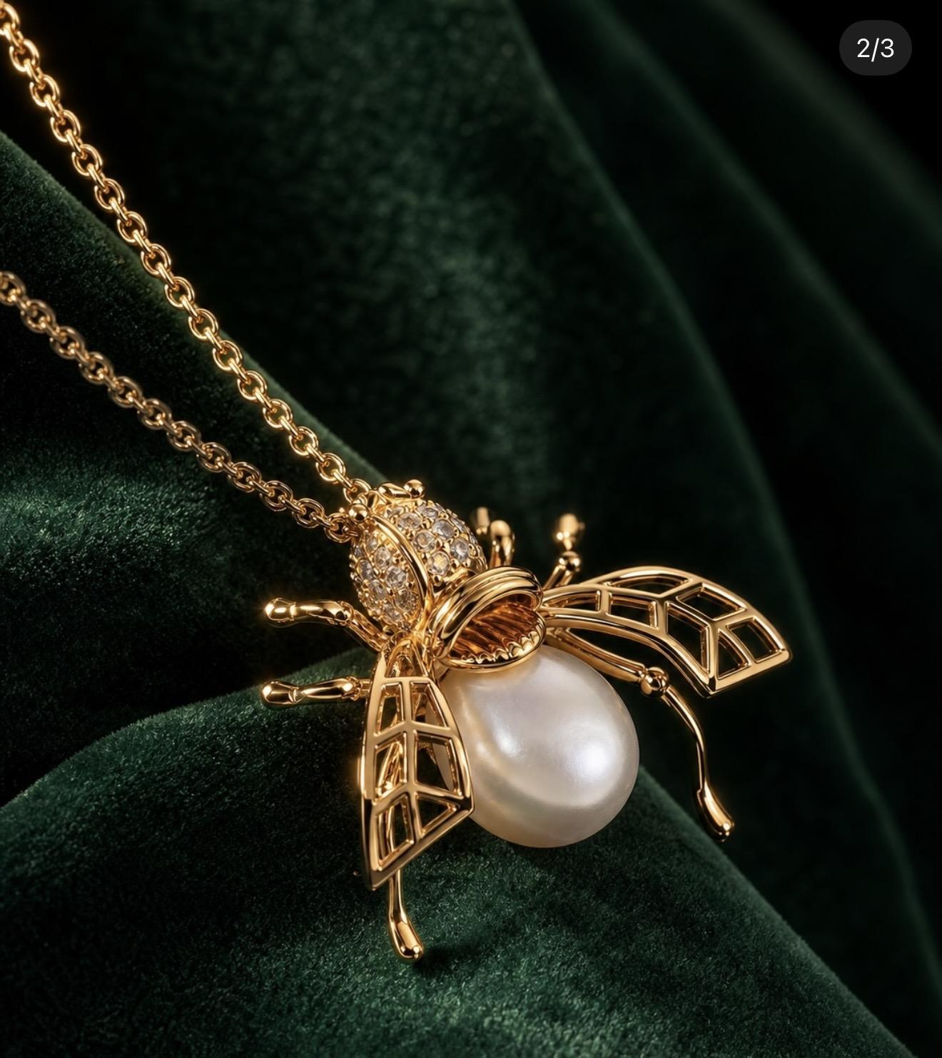 Bee With Pearl angle 1